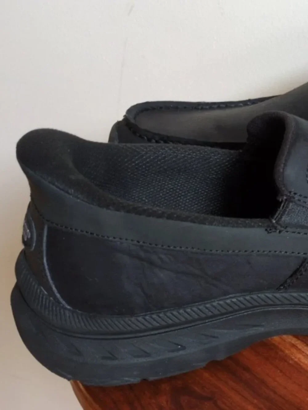 Skechers Men's Pollard Osgood Relaxed Black Slip-In On Loafers Shoes Size 11.5